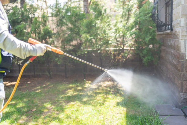 Best Commercial Pest Control Services  in North Lakeport, CA